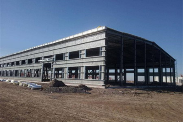 Çelik Yapı Fabrika Binasında Bağlantı Tasarımı Nasıl Geliştirilir?